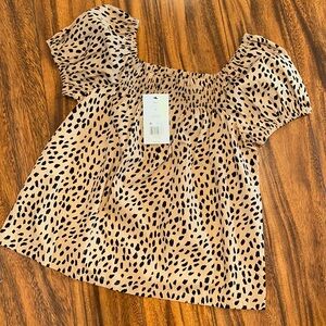 Leopard Print Puff Sleeve Top. New with tags
